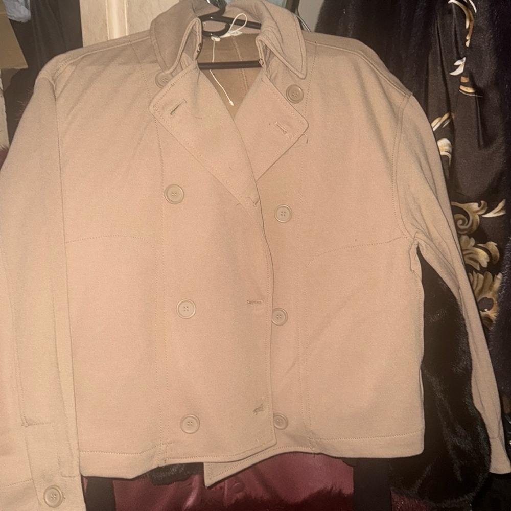 Max studio size, large spring jacket new never worn